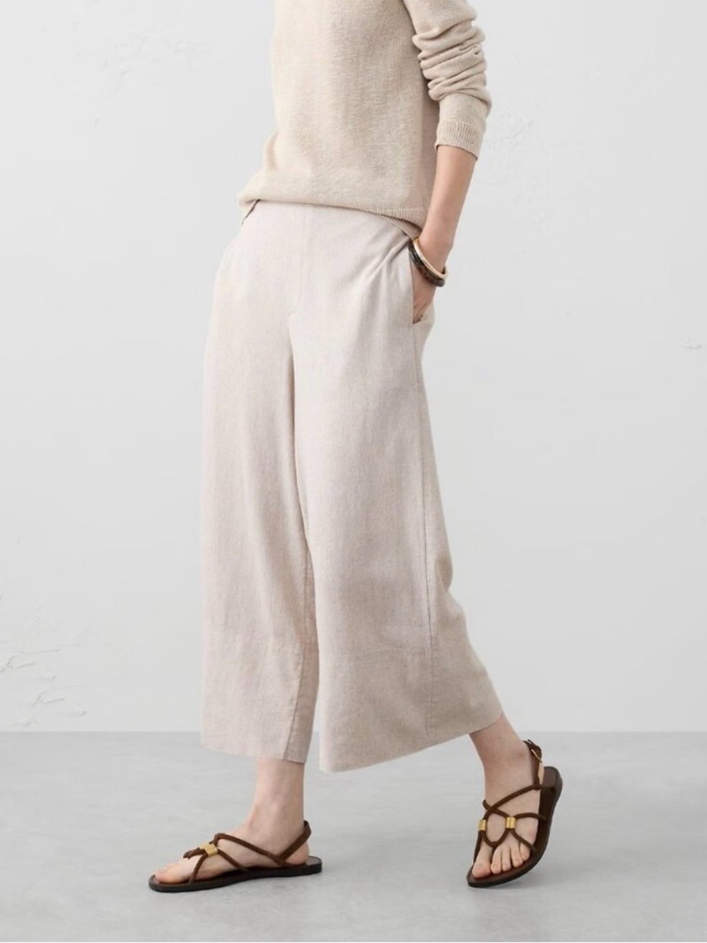 Banana Republic Light Beige Wide-Leg Crop Pants